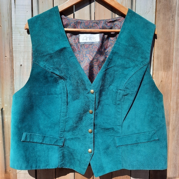 Vintage Green Suede Leather Vest - Picture 1 of 7